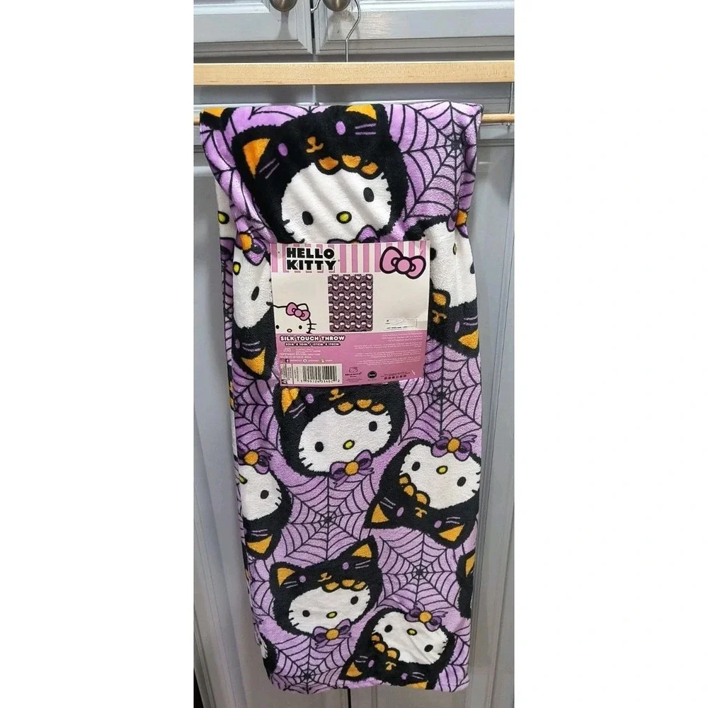 Hello Kitty Halloween Spider Web Black Cat Silk Touch Throw Blanket 50x70 Sanrio